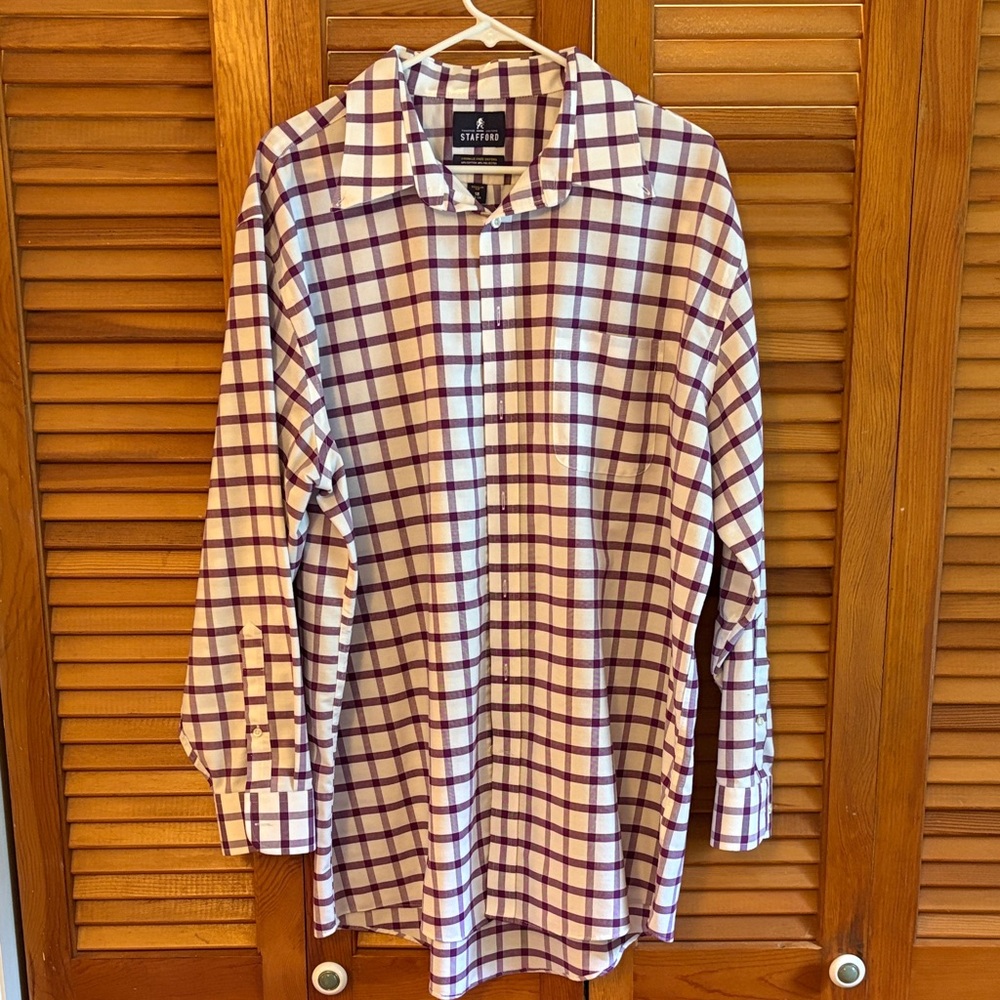Stafford Men's White and Purple Checkered Shirt